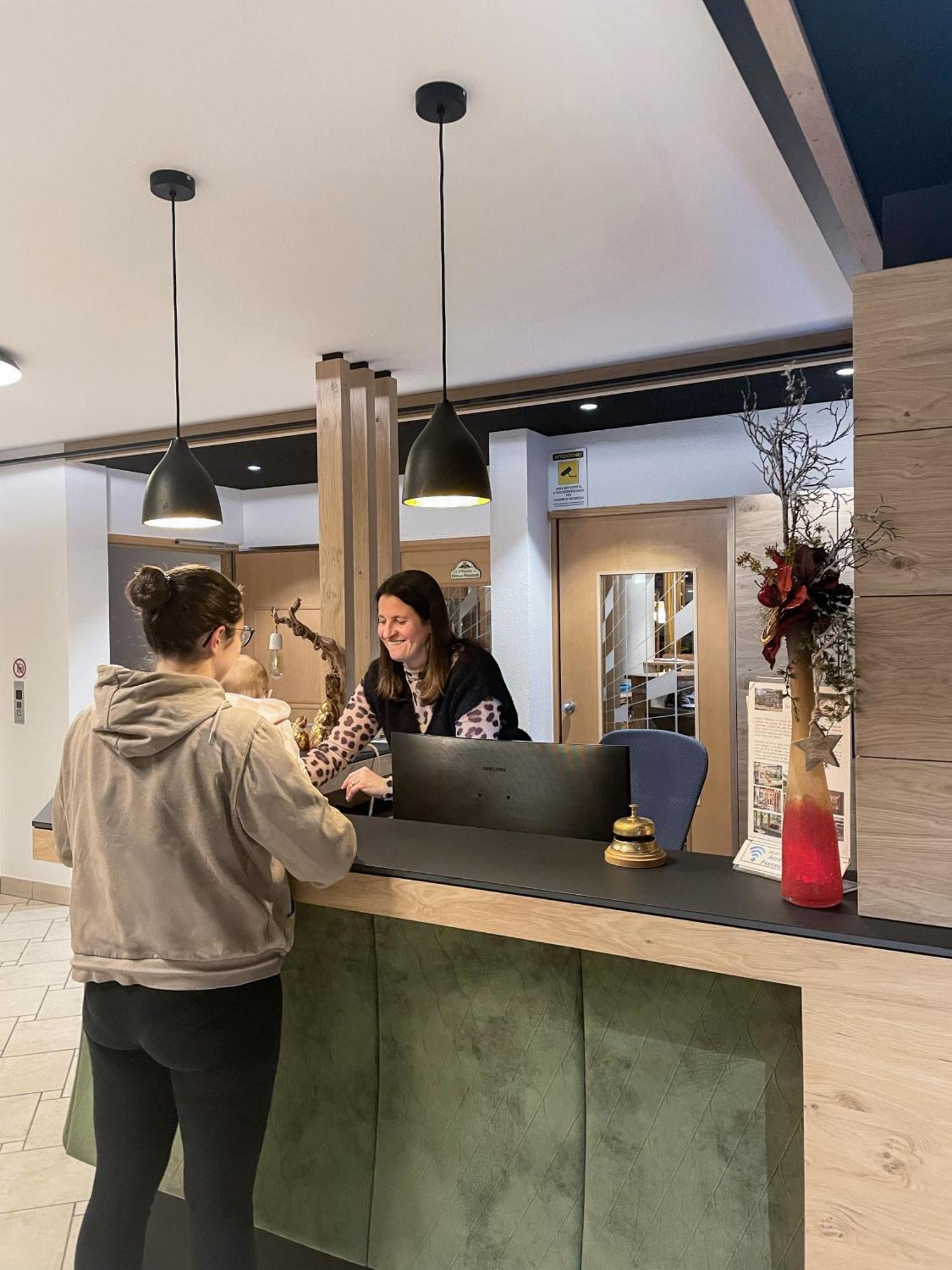 Hotel Sterzinger Moos Bagian luar foto